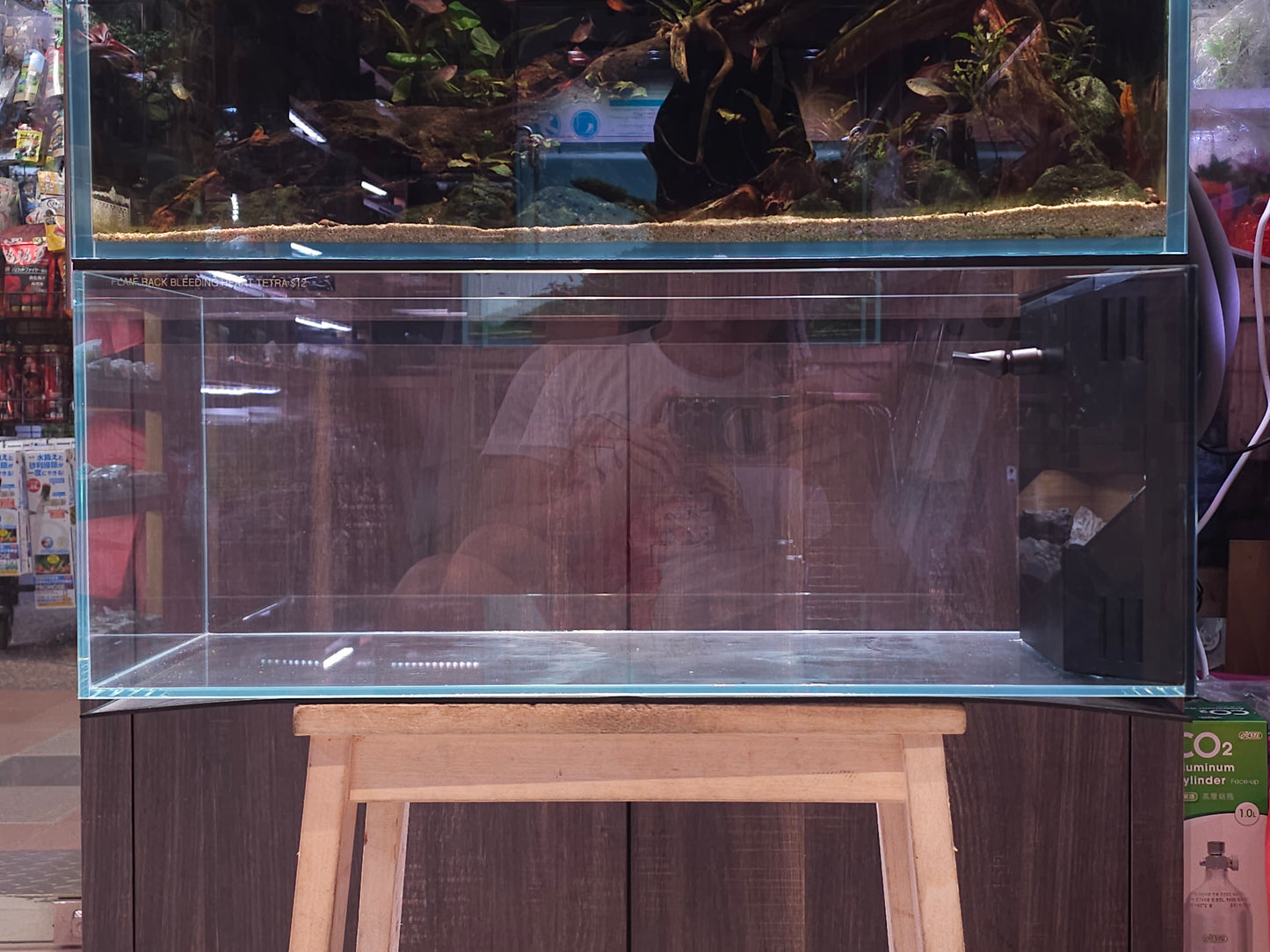 AA crystal glass ISO tank 60X24X23CM (comes with mat and build in filter)