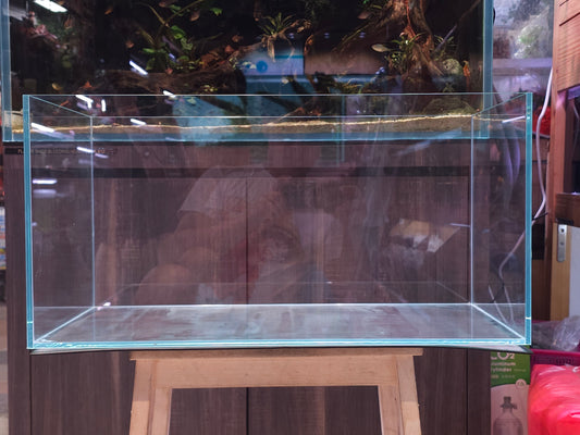 AA crystal glass tank 60x30x30cm comes with mat